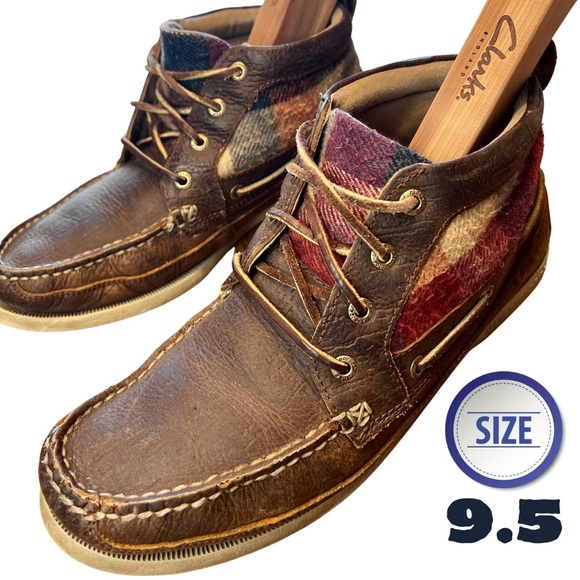 9.5 Flannel Sperry Chukka Boots - Picture 1 of 6